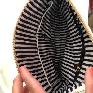 Crossbody purse